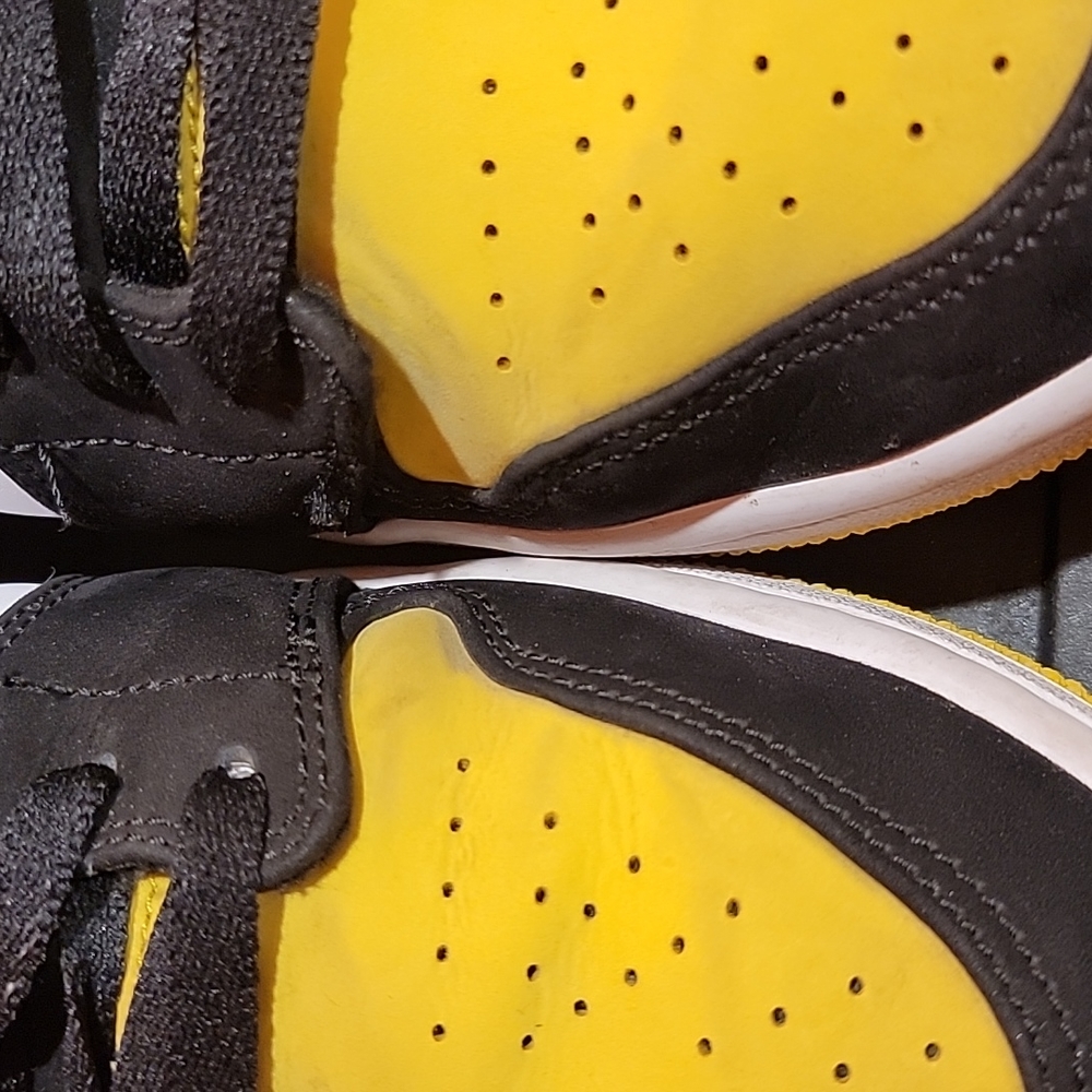 Jordan 1 mid se Yellow Toe  ✨️ - Picture 8 of 8